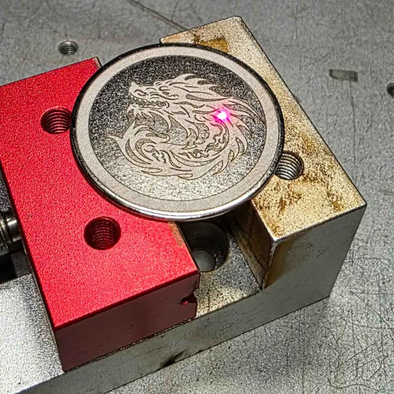 1.8mm Round Stainless Steel Dog Tag test grid