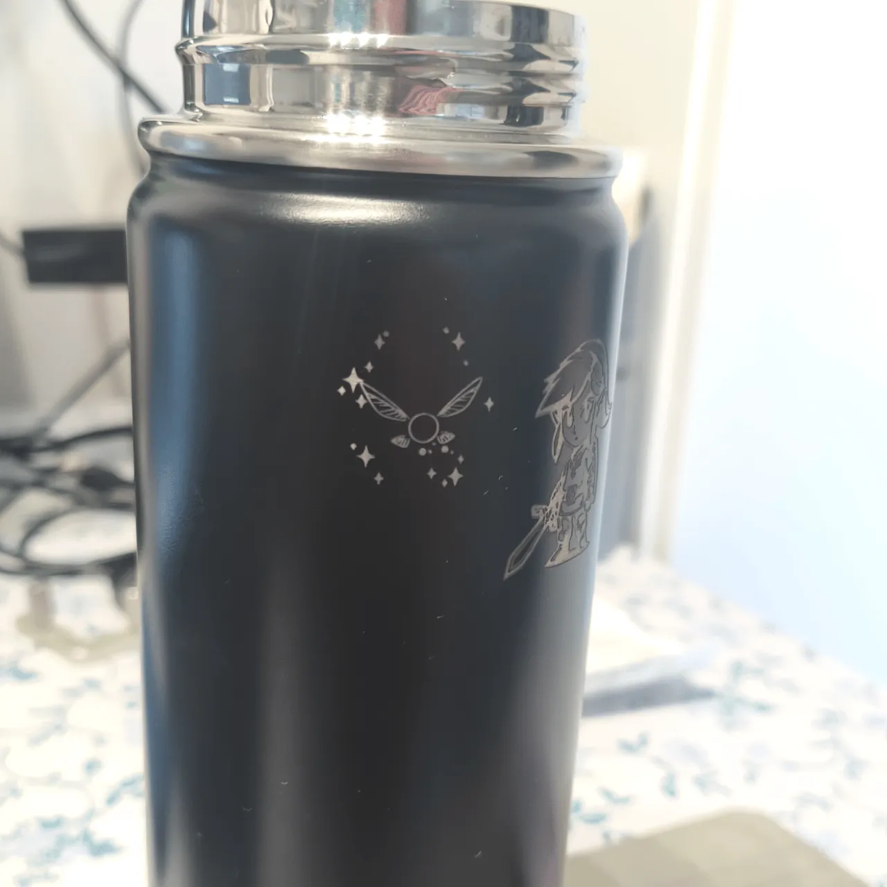40oz(1183ml) Black to Silver Tumbler with Removable Handle test grid
