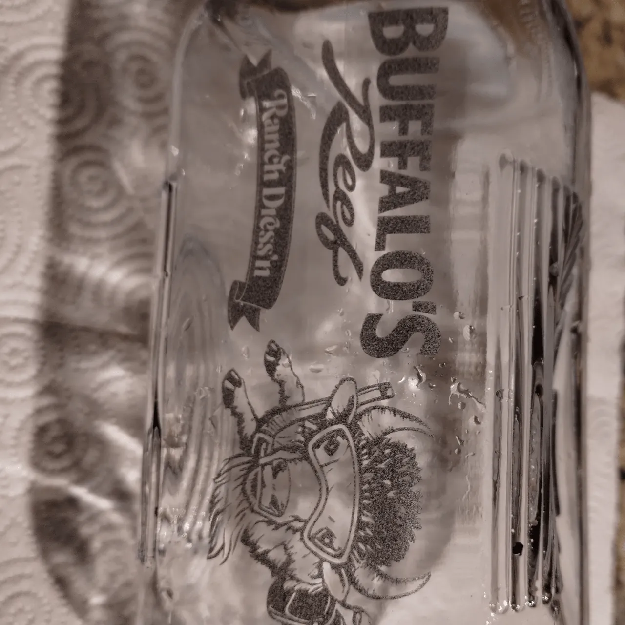 Soda-Lime Glass Whiskey Decanter 25oz test grid