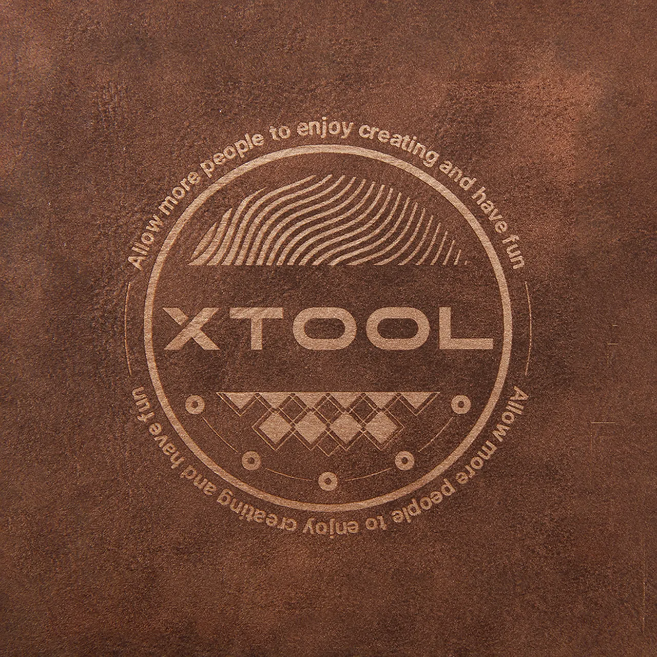 Round Laserable Pu Iron-on Patch-Brown to Gold test grid