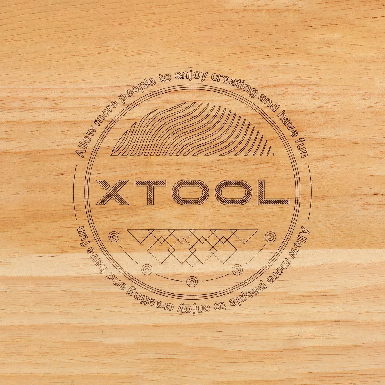 Varnished Rubber Wood
